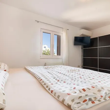 With Swimming Pool Kastel Stafilic, - 24312