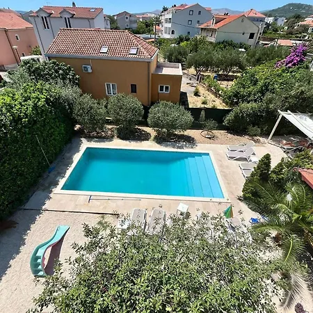 شقة With Swimming Pool Kastel Stafilic, - 24312 Kaštela